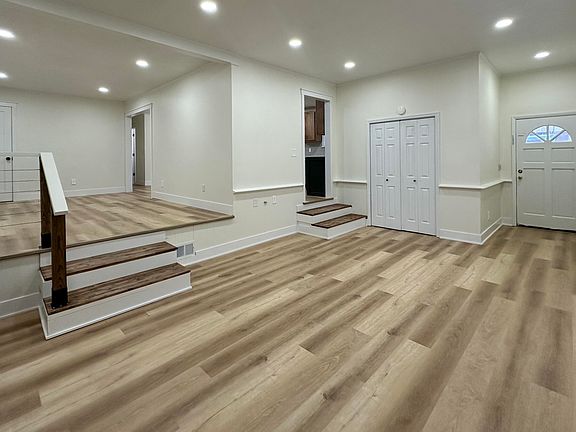 2nd image of 463 Lake Edisto Rd