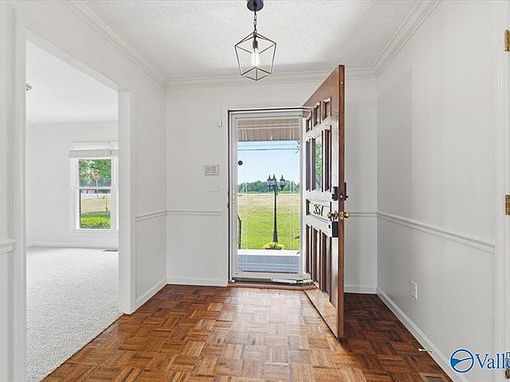 4th image of 357 Countess Rd NE