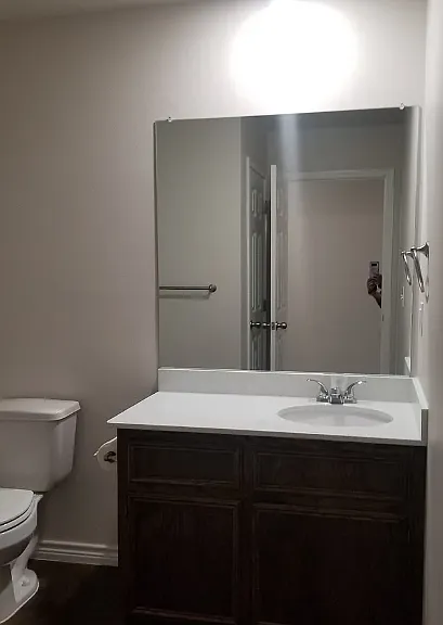 202 Lowes Blvd #B — Photo 2