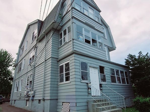 133 Roosevelt St FLOOR 2