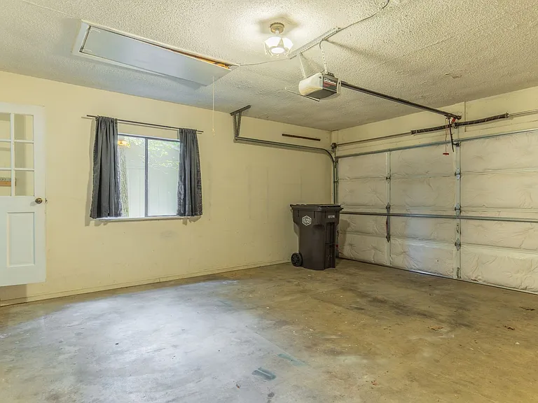 68 Sierra Dr — Photo 25