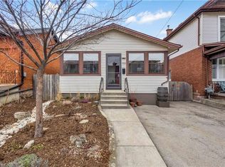 135 Macaulay St E, Hamilton, ON