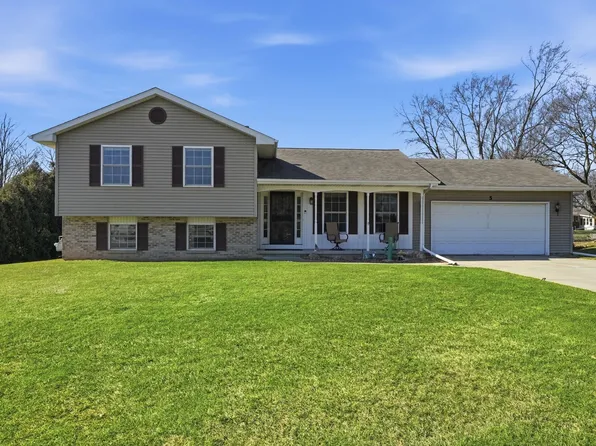 5 Harmel Dr, Valparaiso, IN 46383