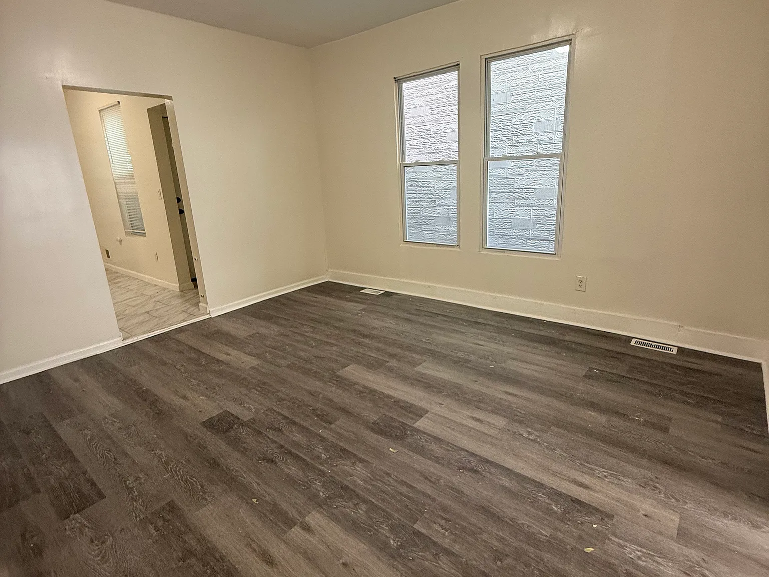 71 Wakeman Ave — Photo 2