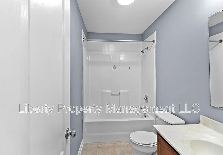 130 Breezewood Dr — Photo 12