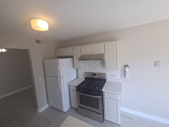 3rd image of 299 Pembridge Ln Unit D2
