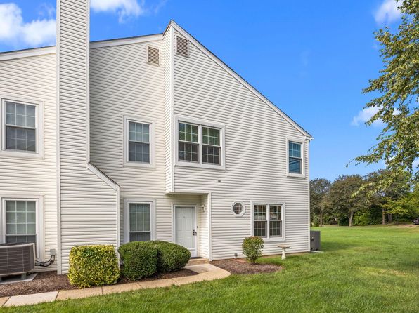 51 Portsmouth Ct