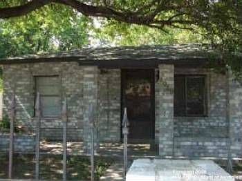 1st image of 1019 Vickers Ave