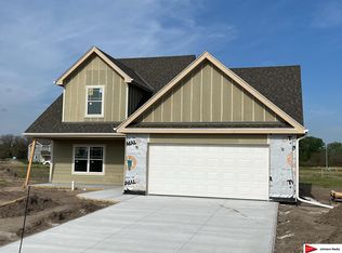 1108 Valley View St, Valley, NE 68064
