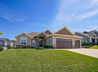 6586 Wolf Hollow Rd, Windsor, WI 53598