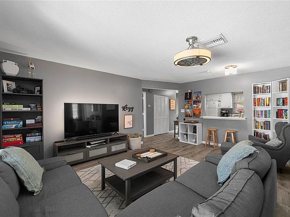 2nd image of 1960 Union St APT 28