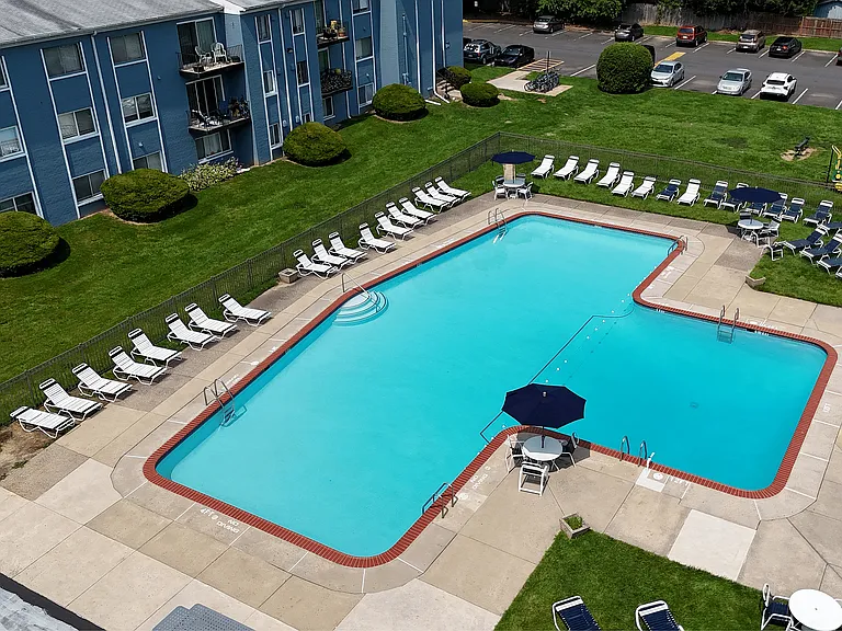 Arbor Lane Pool