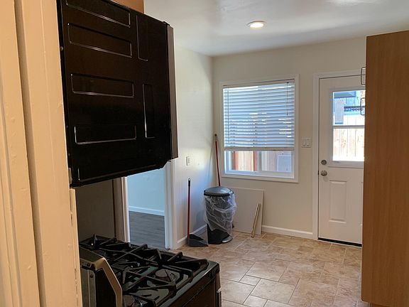 3rd image of 6968 Waite Dr