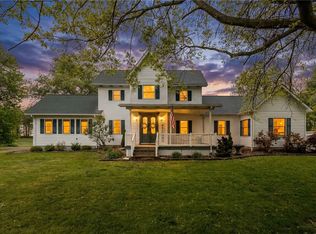 725 New Castle Mercer Rd, Mercer, PA 16137