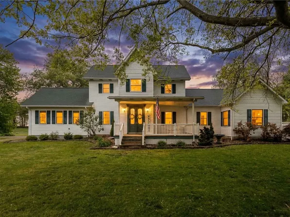 725 New Castle Mercer Rd, Mercer, PA 16137