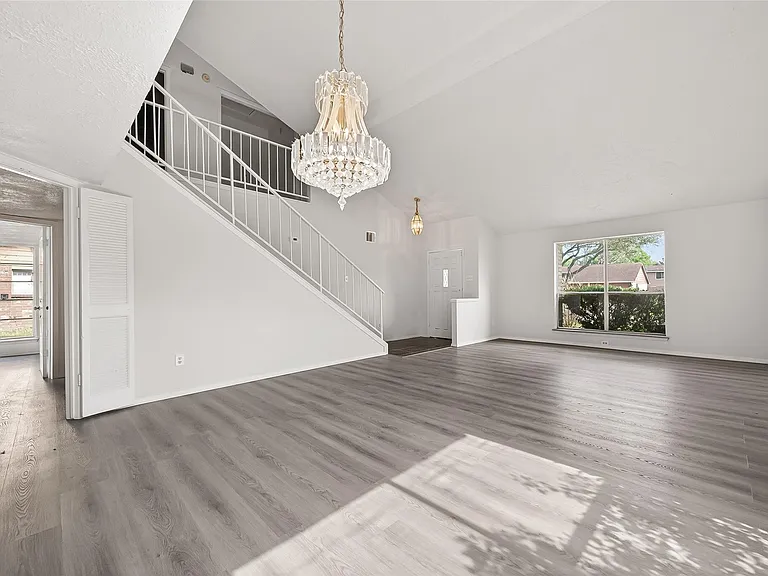 710 Beechbend Dr — Photo 11