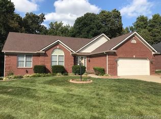4464 Erin Dr, Floyds Knobs, IN 47119