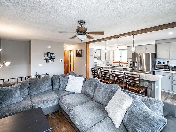 4th image of 1083 Whitney Dr