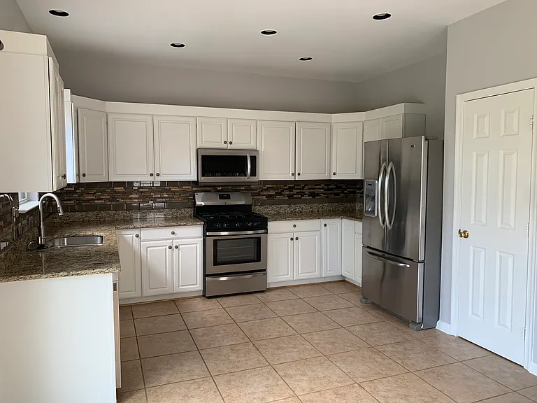 13270 Coppermill Dr — Photo 30