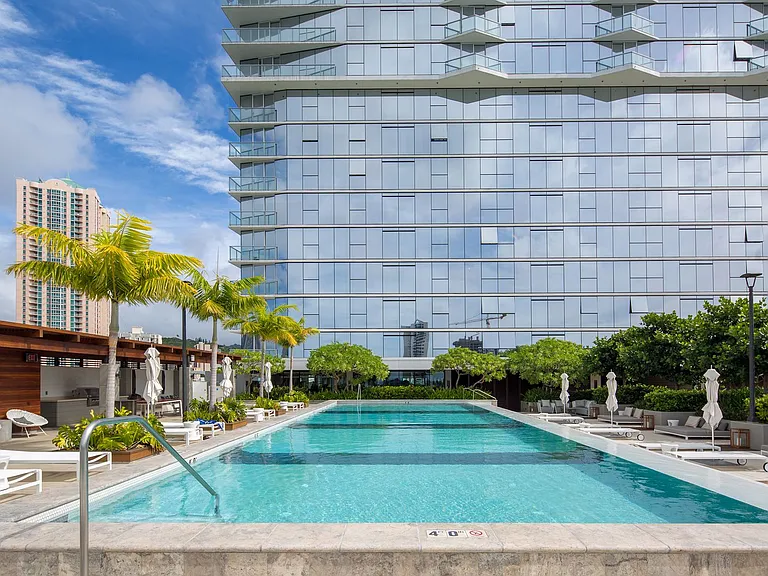 888 Kapiolani Blvd #811 — Photo 35