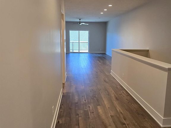 5th image of 5821 S 94th St
