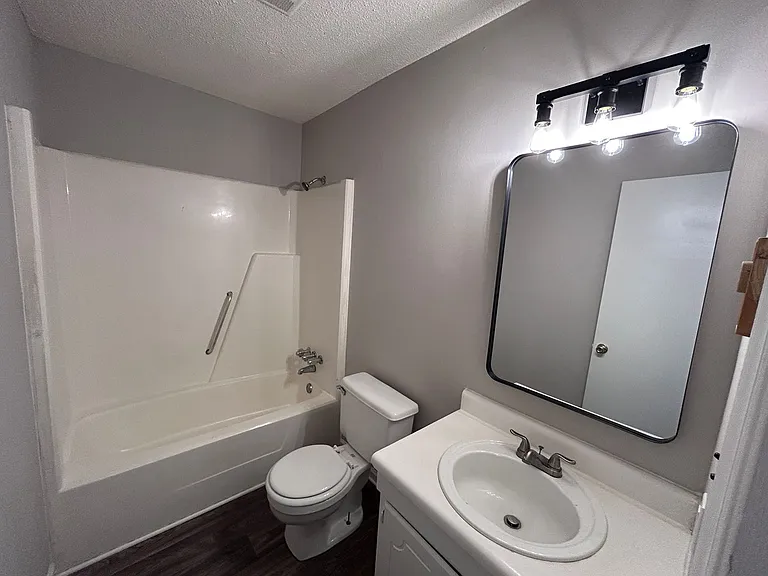 115 Cox Avenue — Photo 9