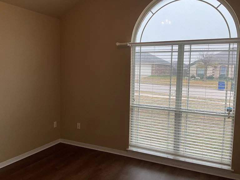 3508 Lauren St — Photo 21