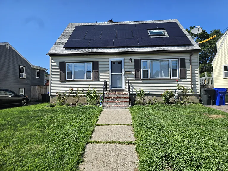 23 Sanford St — Photo 1