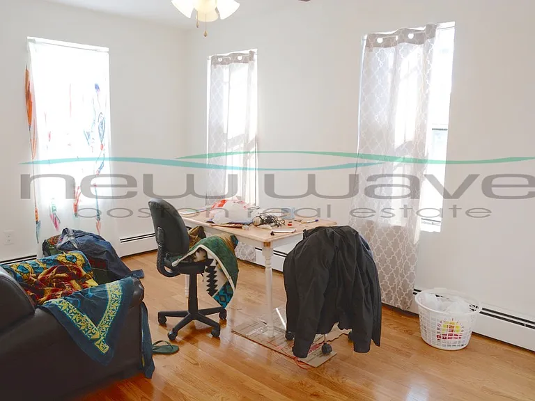 2 Greenwich St #1 — Photo 1
