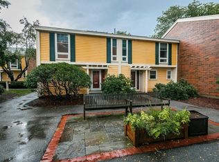 11 Oak St UNIT 49, Wellesley, MA 02482