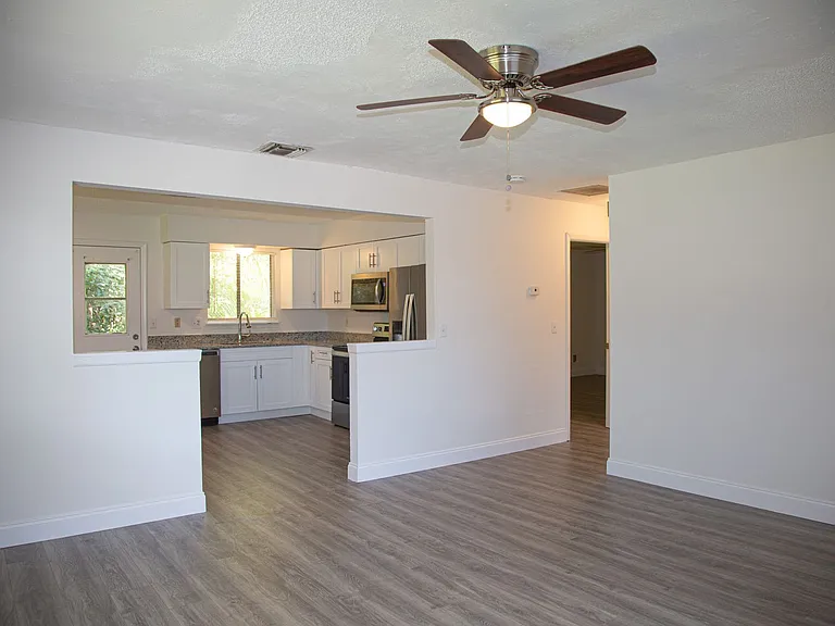 2445 Thomasson Dr — Photo 39