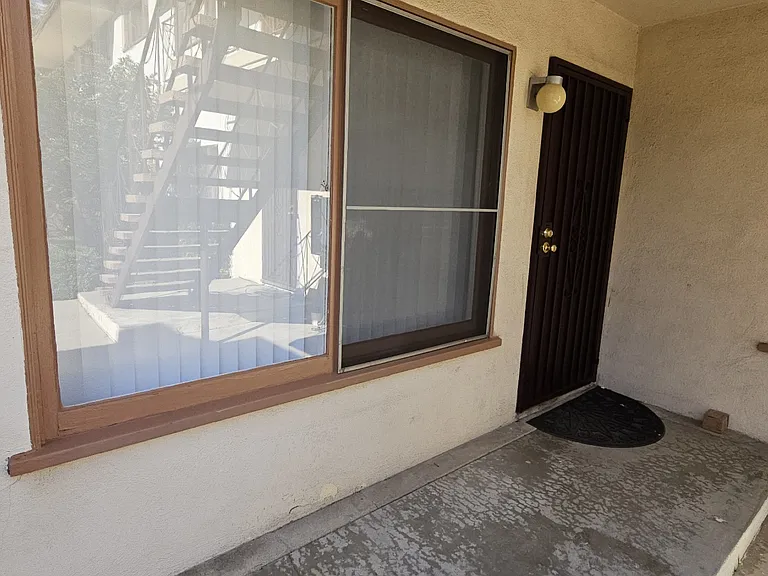 6333 Coldwater Canyon Ave #6 — Photo 9