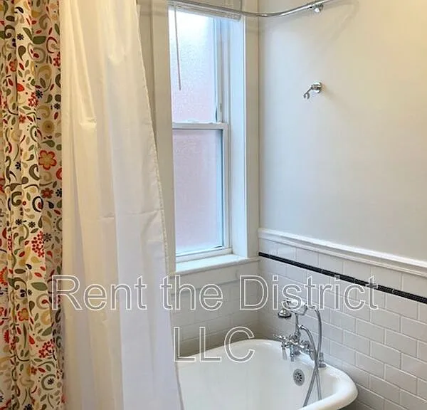 37 Rhode Island Ave NW — Photo 22