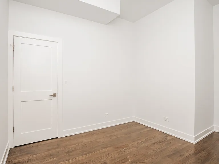 1418 W Blackhawk St #1F — Photo 7