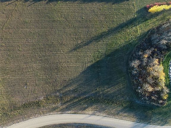 3rd image of 6 Willow Way