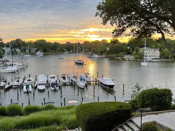 5 President Point Dr Unit A2, Annapolis, MD 21403