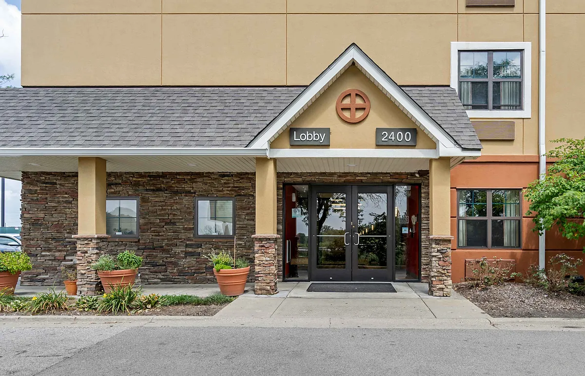 Exterior - Chicago - Rolling Meadows