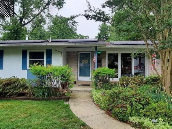 4708 Kemper St, Rockville, MD 20853