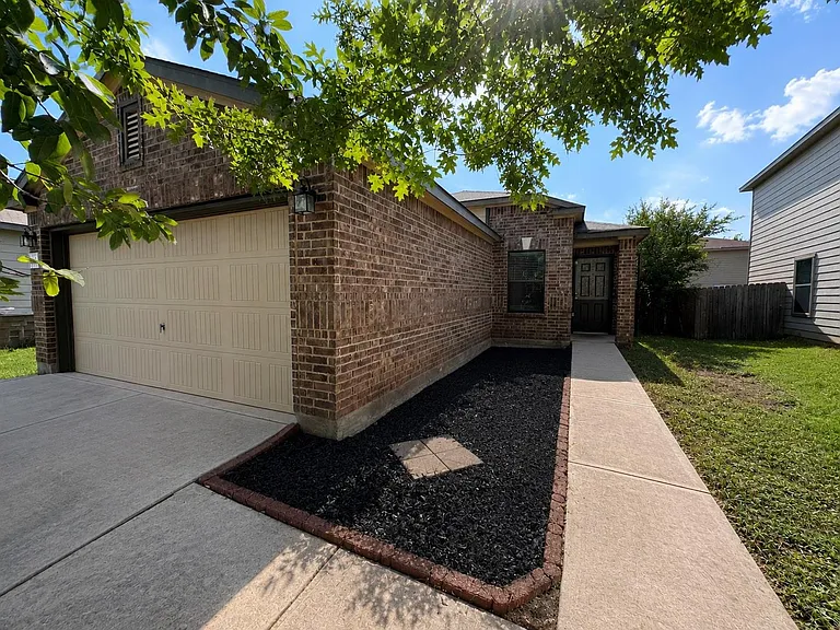 9000 Stambourne St — Photo 1