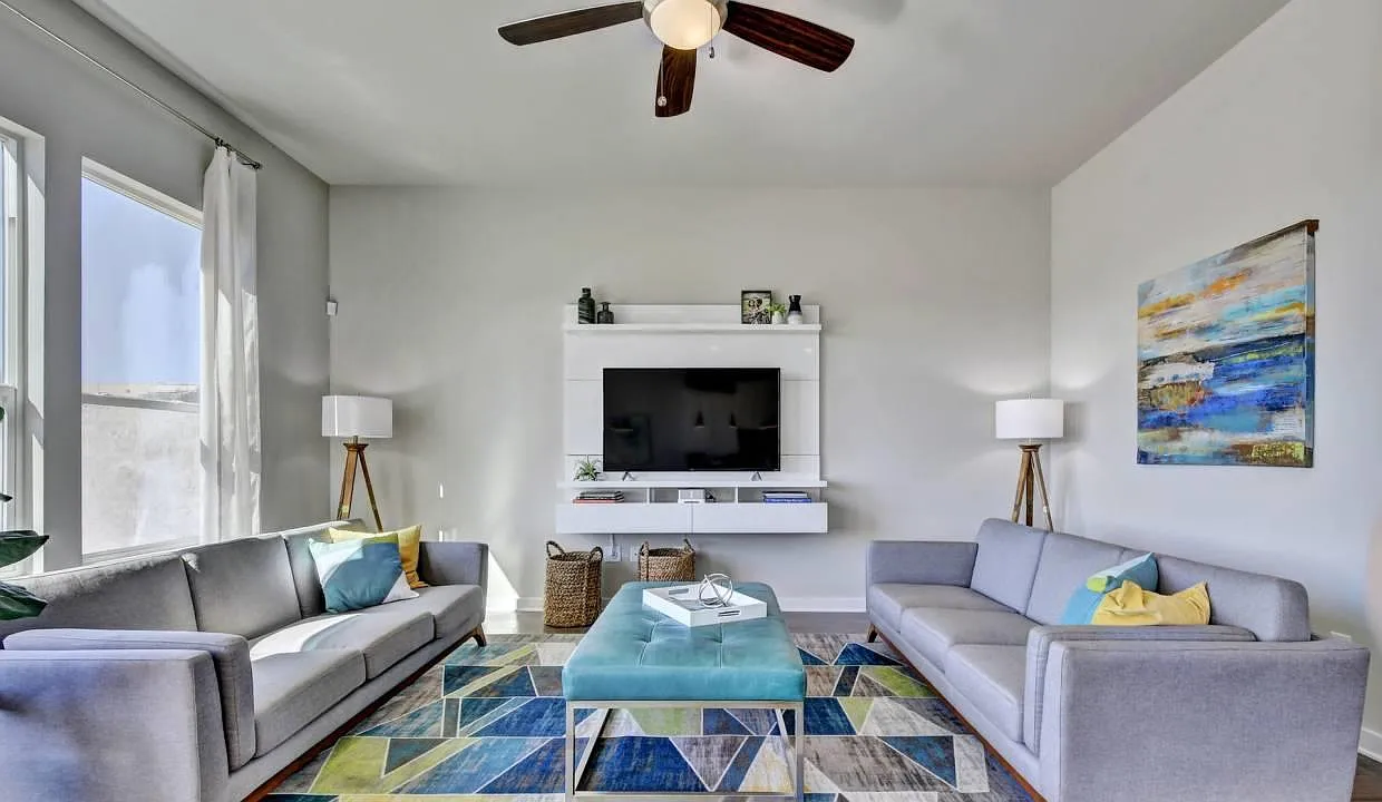 3 bed, 2.5 bath, 1794 sqft, $2,149 — Photo 3