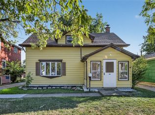 689 Longmeadow Rd, Amherst, NY 14226