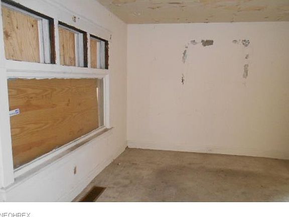 2nd image of 3888 E 116th St