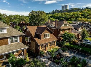 219 Saint Clair Blvd, Hamilton, ON L8M2N9