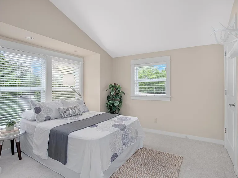 4809 Stone Way N #A — Photo 13