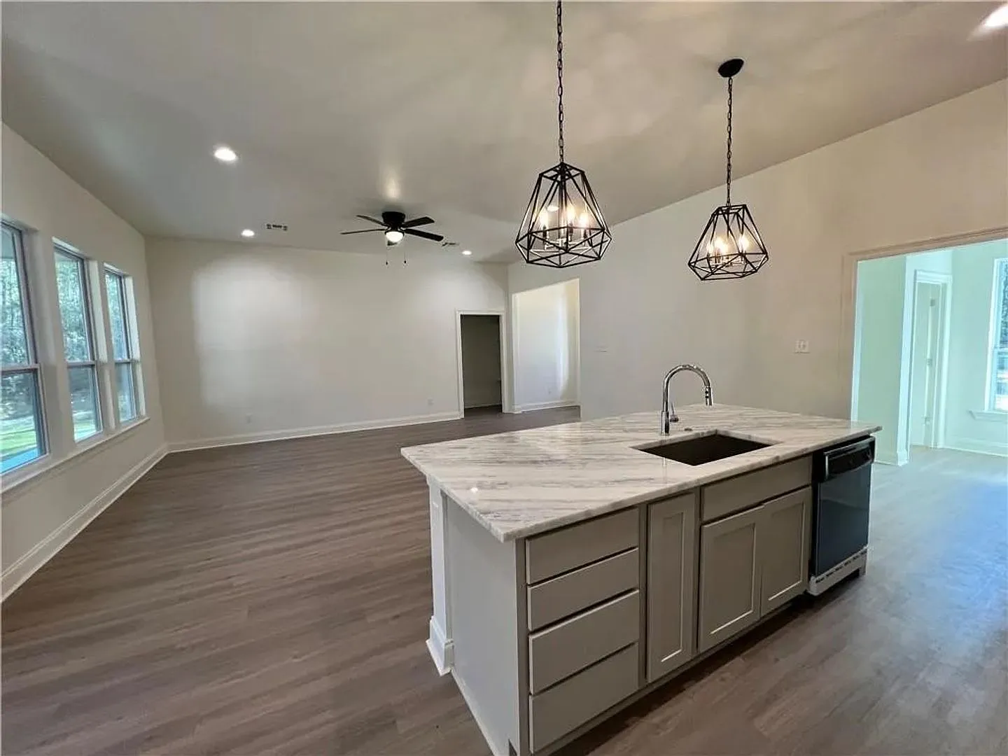 69206 4th Avenue, Covington, LA 70433 - Single Family - Real Estate For Sale or Lease — Photo 4