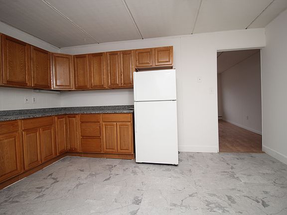 3rd image of 2 Griswold St #6