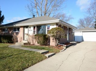 8110 W Brentwood Ave, Milwaukee, WI 53223