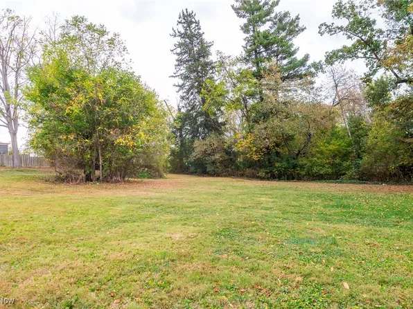 E Main St, Apple Creek, OH 44606