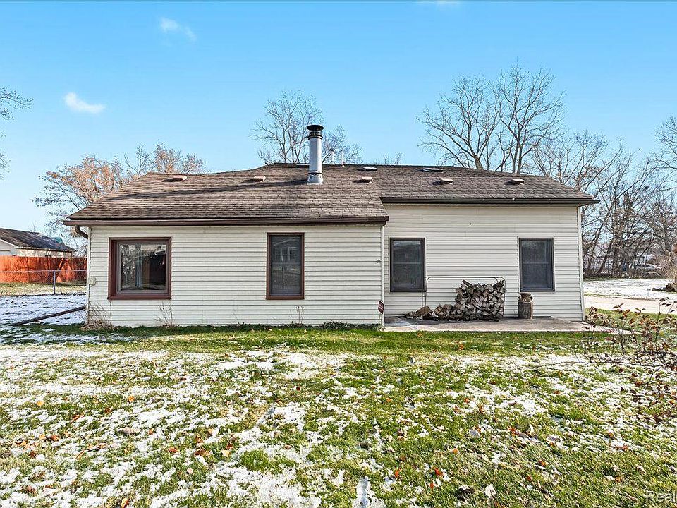 1st image of 4025 Nyman Ave