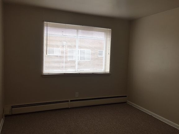 5th image of 3901 N Humboldt Blvd #11668371